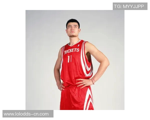 姚明在赛场上的精彩瞬间高清动作集锦展现篮球巨星的风采与魅力