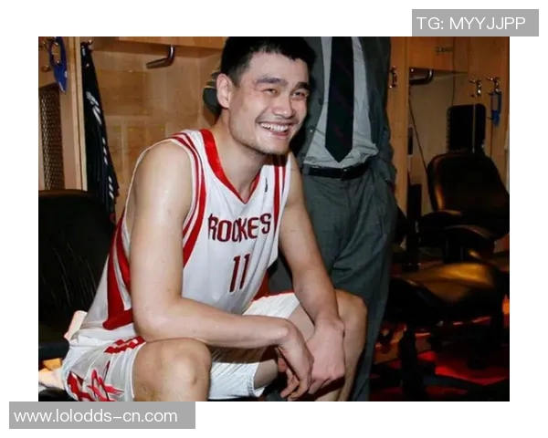 姚明受追捧背后的故事与影响力解析，篮球巨星如何改变中国体育文化