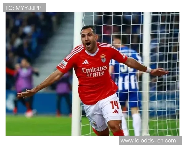 友谊赛精彩回顾：那不勒斯与波尔图激战成平局帽子戏法引发全场热潮