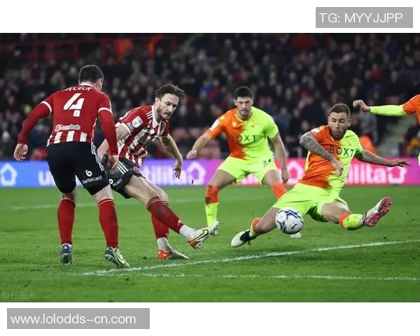 欧冠激战:利物浦与尤文图斯战成平局精彩瞬间引发全场热潮 欧冠激战:利物浦与尤文图斯战成平局精彩瞬间引发全场热潮