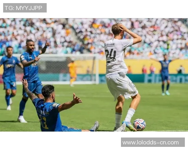 波尔图逆袭皇马2-1全场沸腾历史冷门引发热议 波尔图逆袭皇马2-1全场沸腾历史冷门引发热议