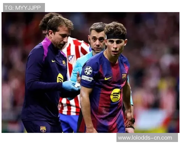 国王杯精彩对决：多特蒙德与巴黎圣日耳曼战成平局帽子戏法引发全场狂欢